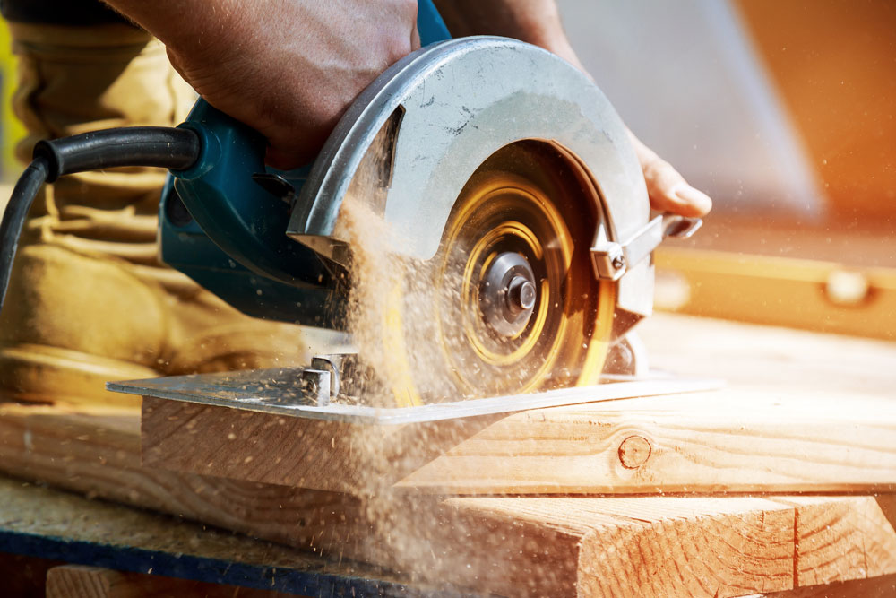ess-group-services-swindon-carpenter-woodwork-joinery